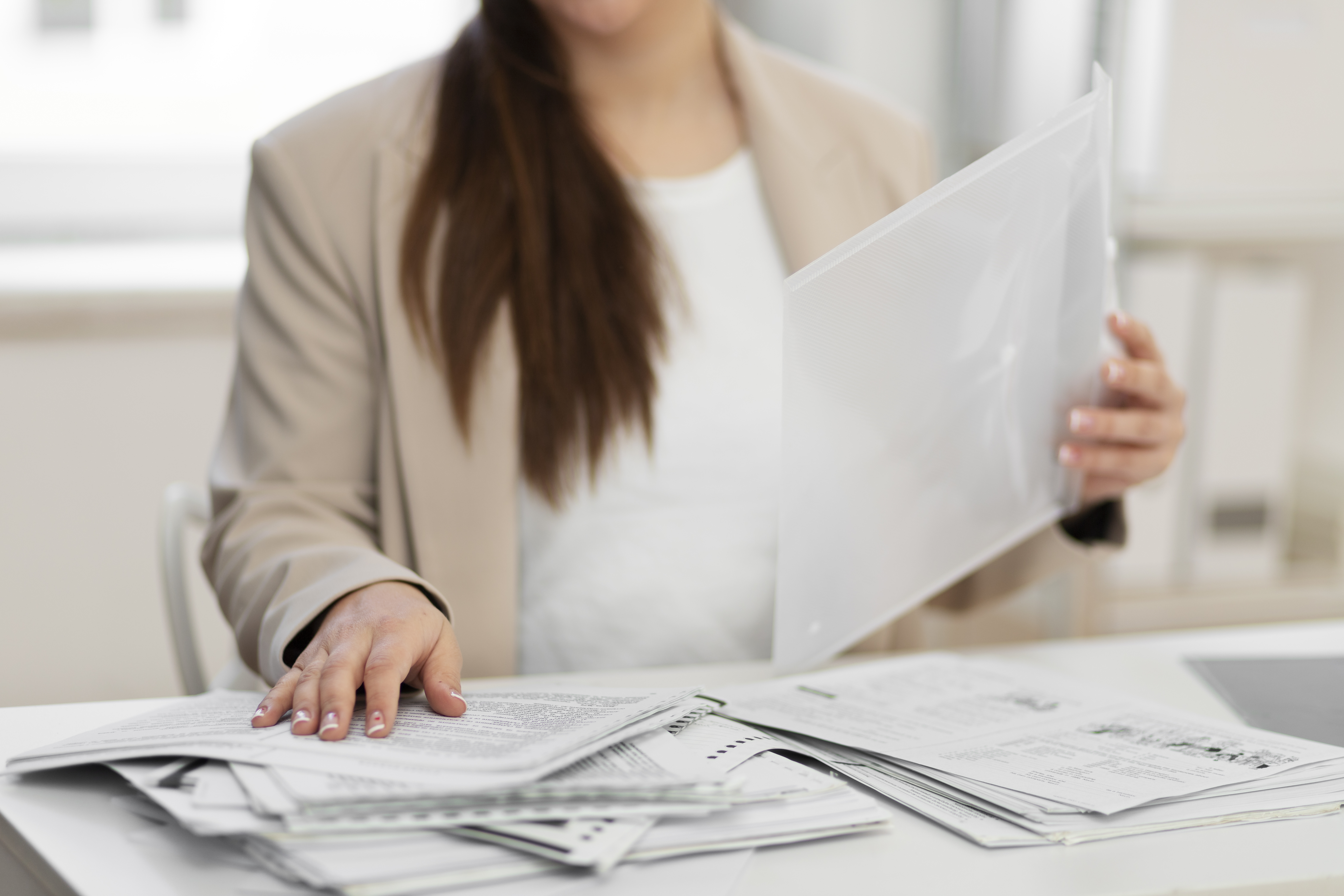 Могут ли налоговики не принимать расходы по первичным документам, в которых допустили ошибку?